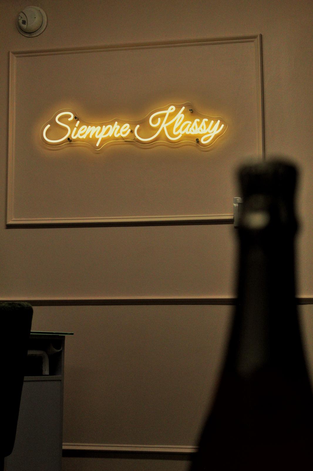 Siempre Klassy neon sign